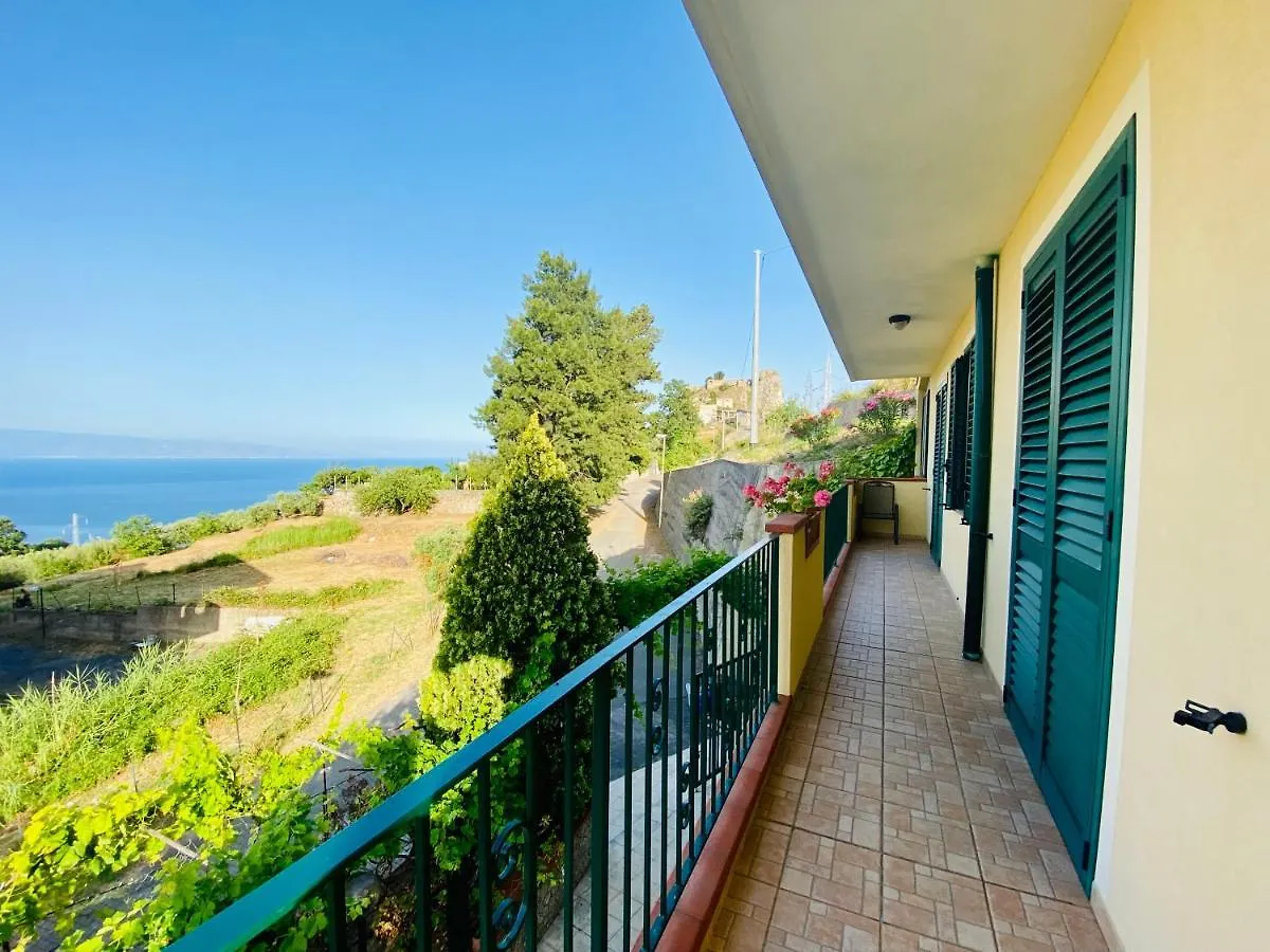 Apartments Villa Kristina Forza dʼAgro 0*,
